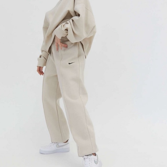 Nike Pants - NIKE Beige Sweatpants